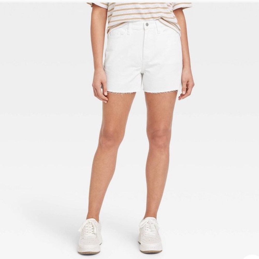 white universal thread boyfriend fit denim shorts - sz 8